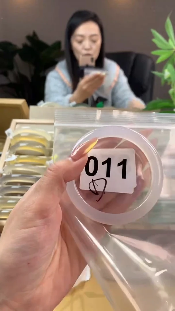【闪购商品】玛瑙/玉髓手镯未镶嵌011