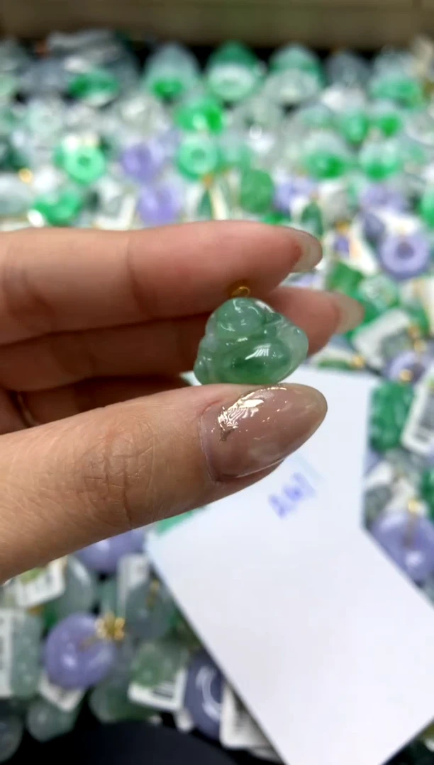 【闪购商品】翡翠颈饰18K金镶嵌111111111