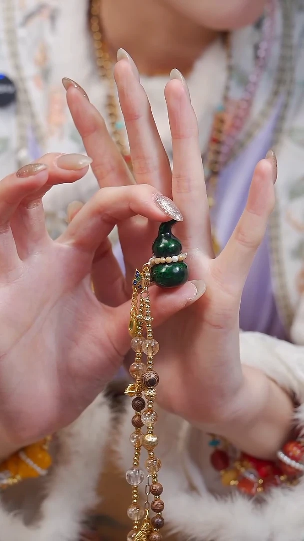 蛤***丽589精工项链-----268