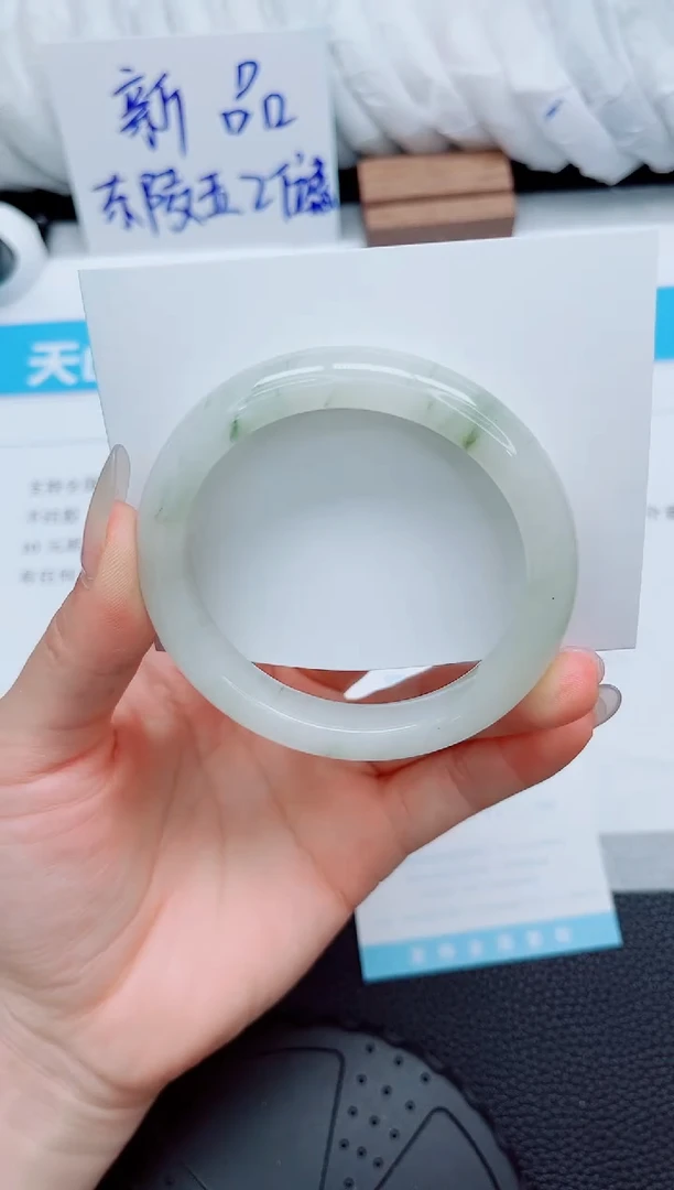 石英质玉手镯未镶嵌171-57