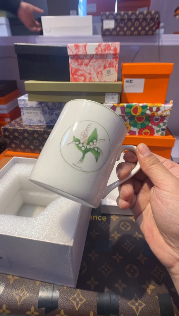 塑料马克杯   d093