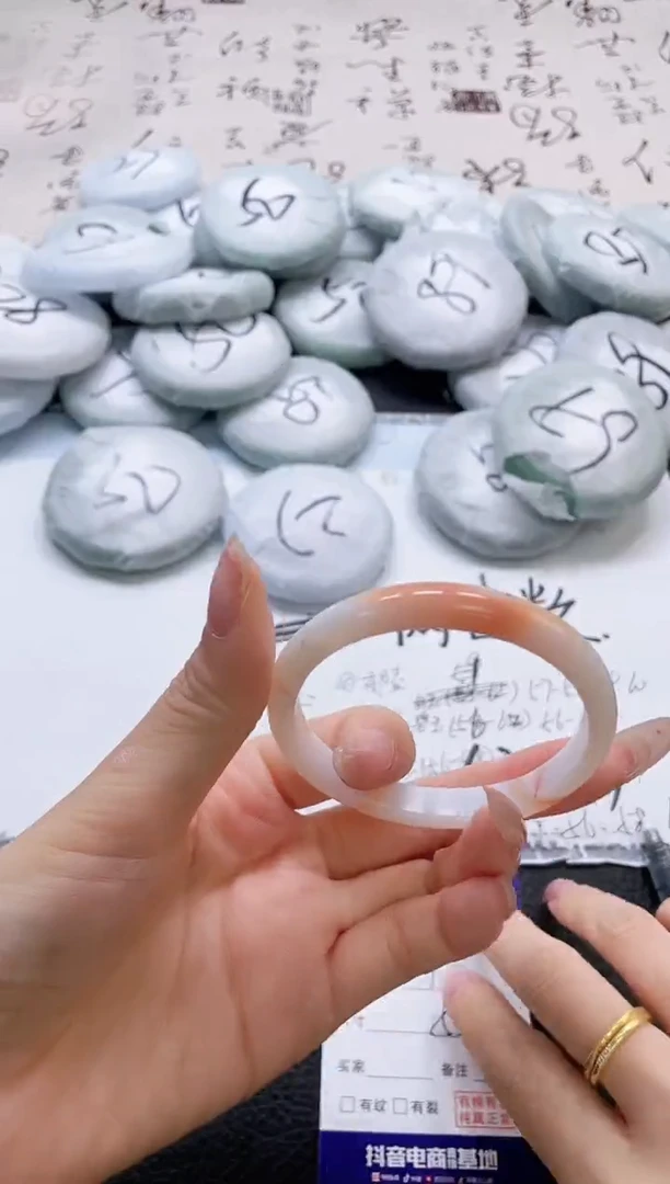 未镶嵌手镯石英质玉400-55
