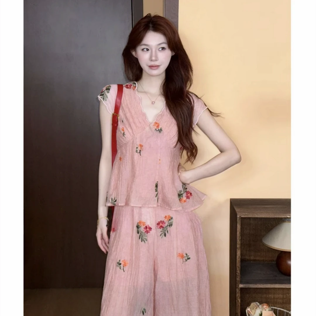刺绣粉色套装气质小V领中式美静在这夏季时尚提花XMSF002