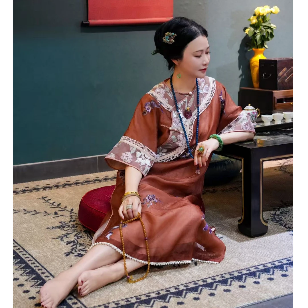 【云裳溪2025｜7月北京新款】 国风暗红色传统刺绣连衣裙