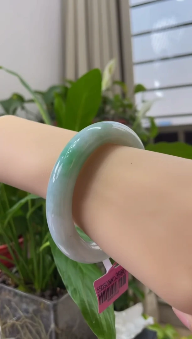 翡翠手镯未镶嵌321手镯55.6