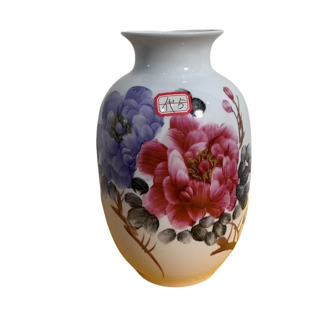 景德镇牡丹花冬瓜瓶#5