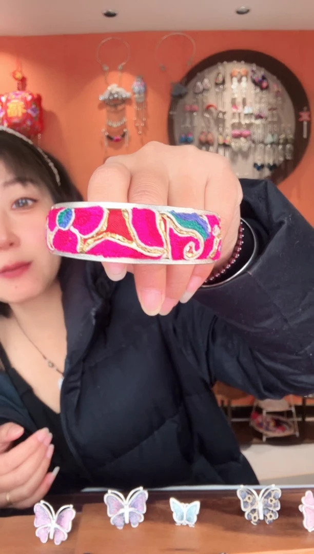 织绣手工苗银苗绣饰品11手镯