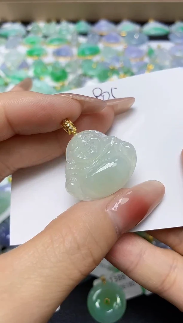 翡翠未镶嵌颈饰 天然缅甸翡翠A货