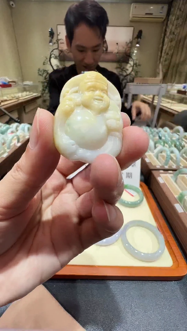 颈饰未镶嵌翡翠-纯天然缅甸A货翡翠-黄财神吊坠40*31