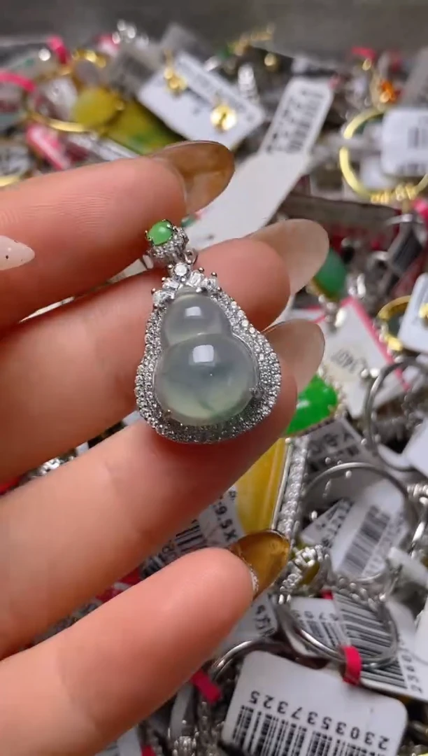 银S925镶嵌戒指翡翠百内无证书