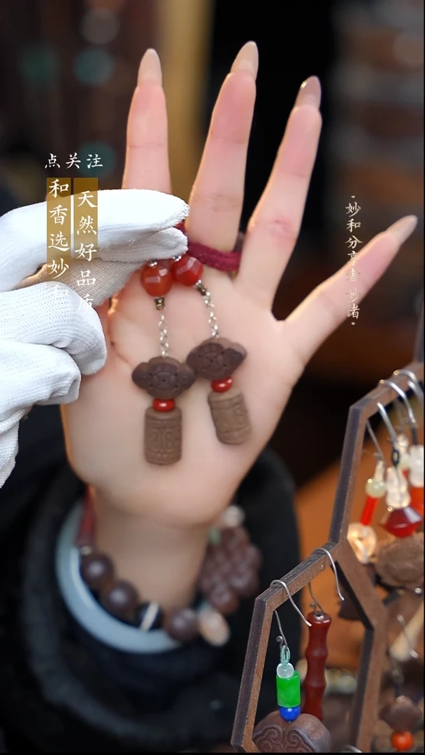 泥塑新念慈背云+新生命桶珠耳饰设计款