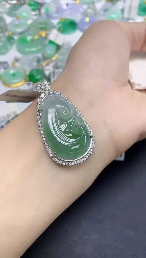 颈饰未镶嵌翡翠天然缅甸翡翠A货多样性发一件