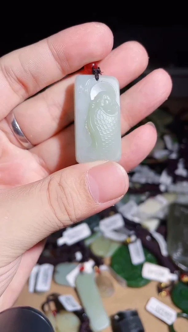 颈饰未镶嵌和田玉1