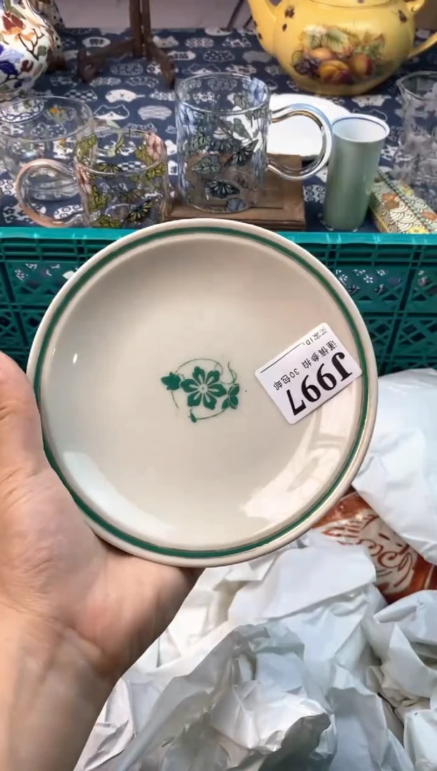 瓷片[○･｀Д´･ ○][○･｀Д´･ ○]