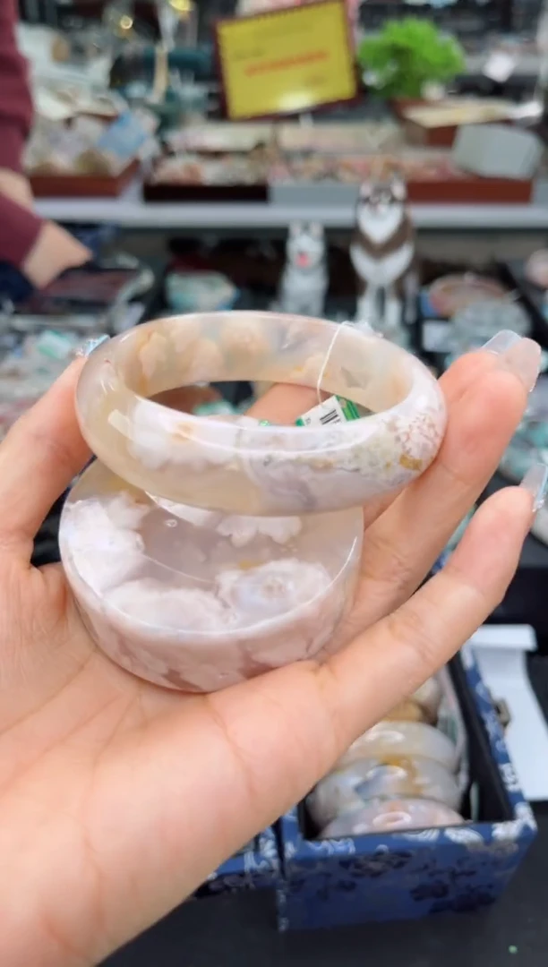 【闪购商品】石英质玉手镯未镶嵌62圈口（赠品镯心）3360160