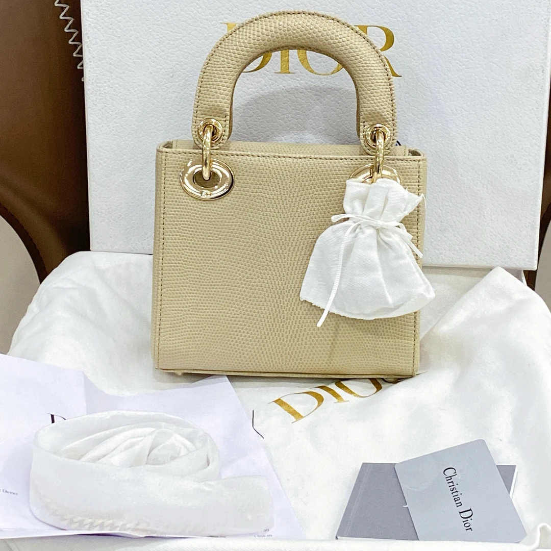 99新 DIOR/迪奥 三格燕麦色蜥蜴皮戴妃金扣手提包207BH32968