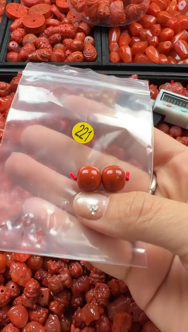 【闪购商品】南红玛瑙颈饰未镶嵌1