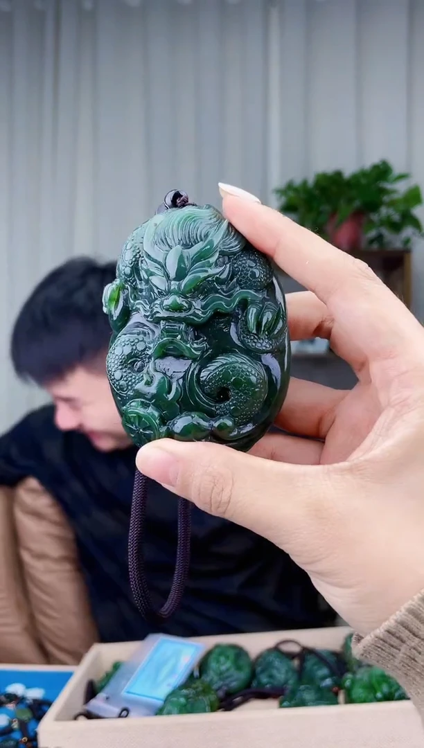 未镶嵌和田玉挂件拍一发一，多样性发货！