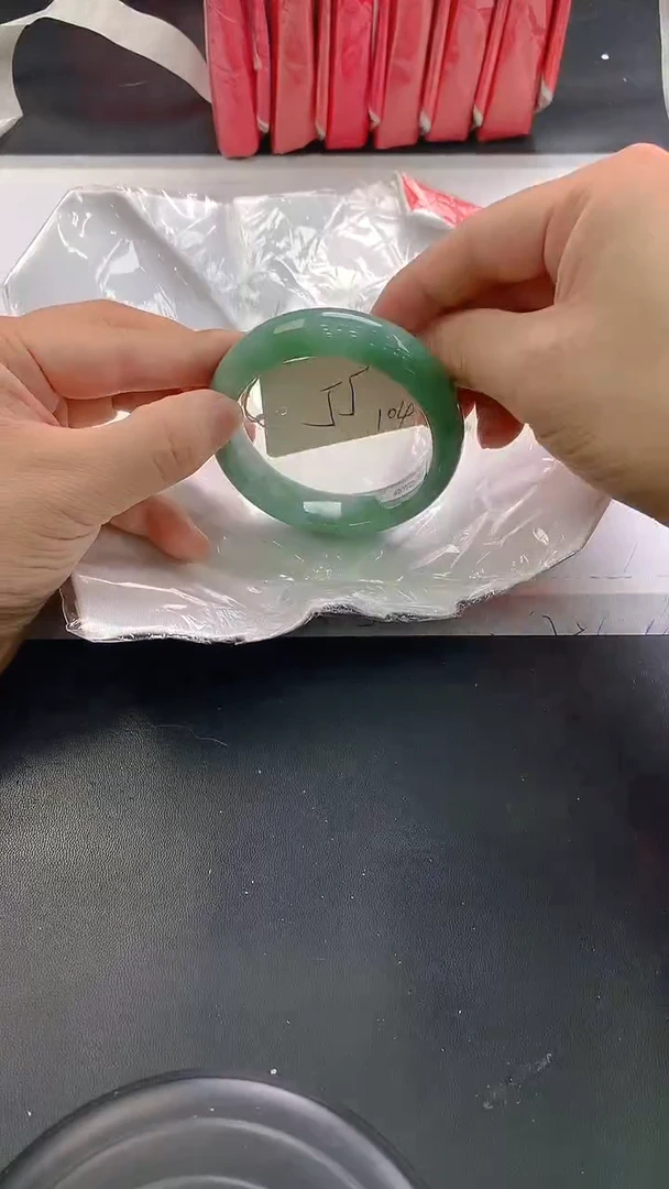 未镶嵌手镯翡翠104
