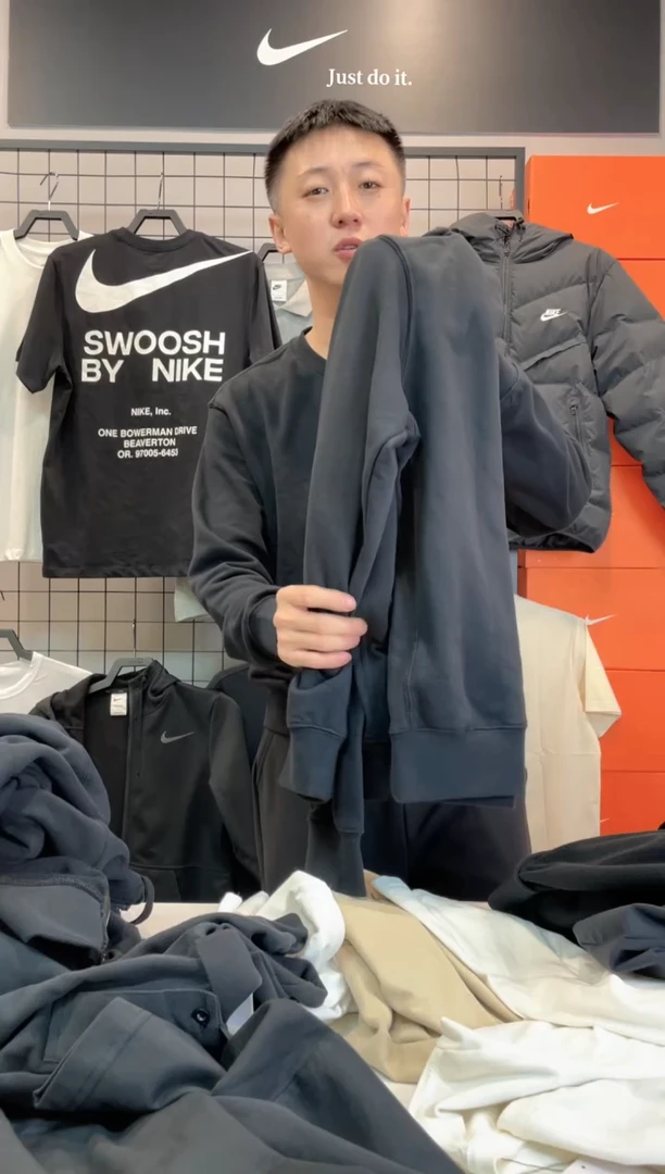 6915 黑色多沟卫衣L码140斤-160斤