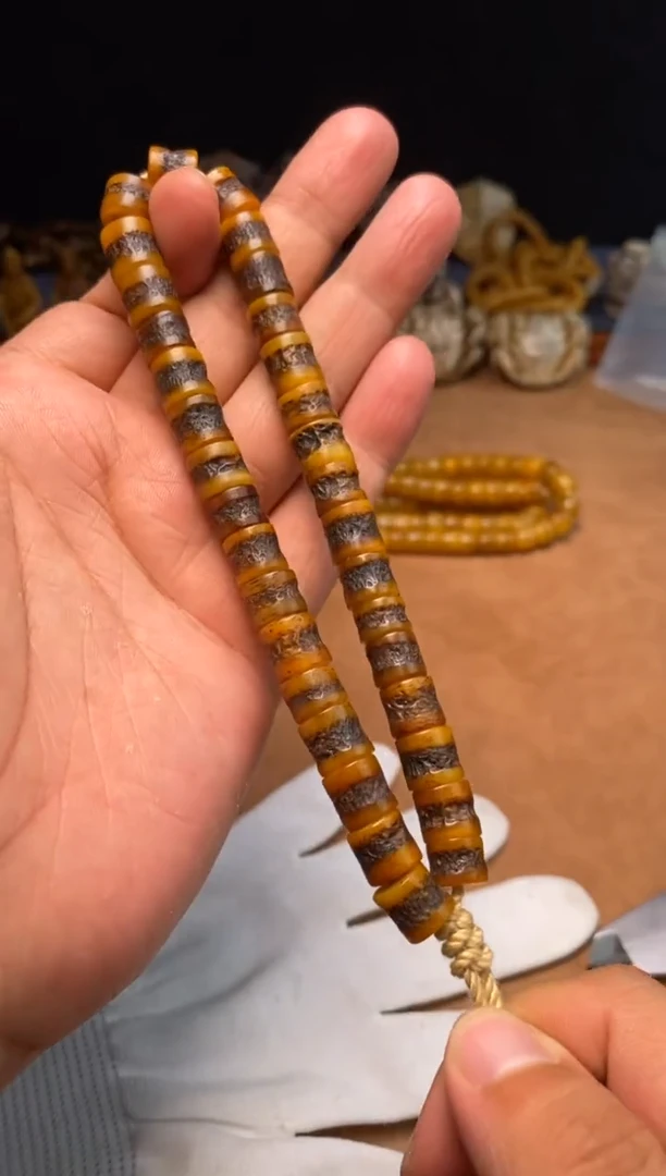 其他牛骨奇*杂件643-嘎嘎手持玉化料