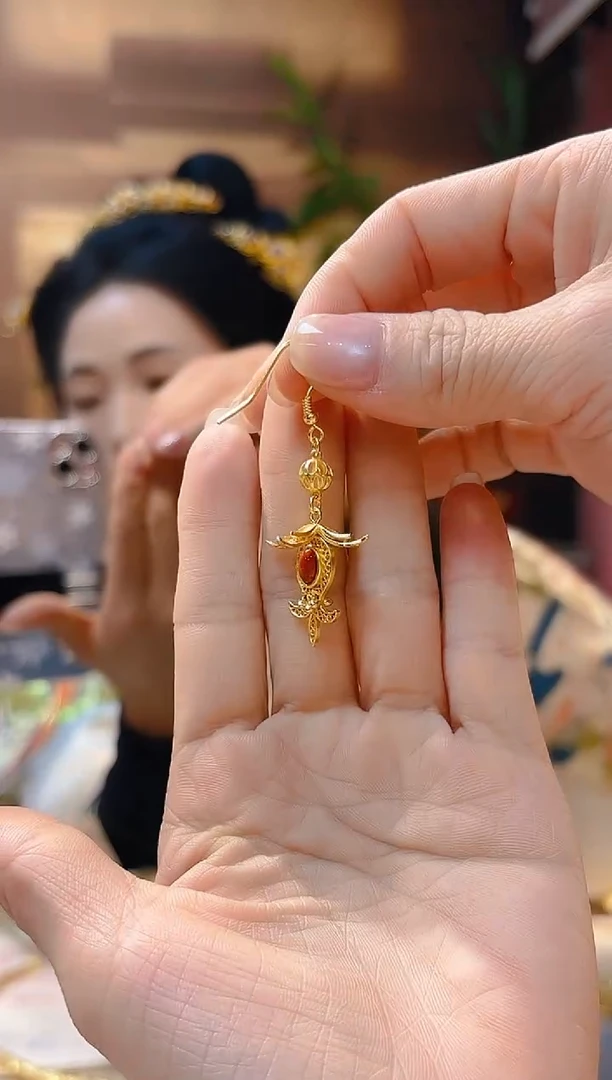 非金属无兰花耳环