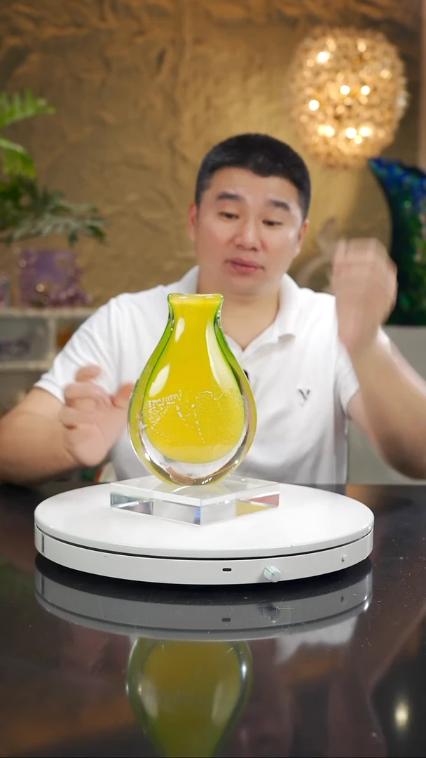 摆件福利设计款黄绿花瓶