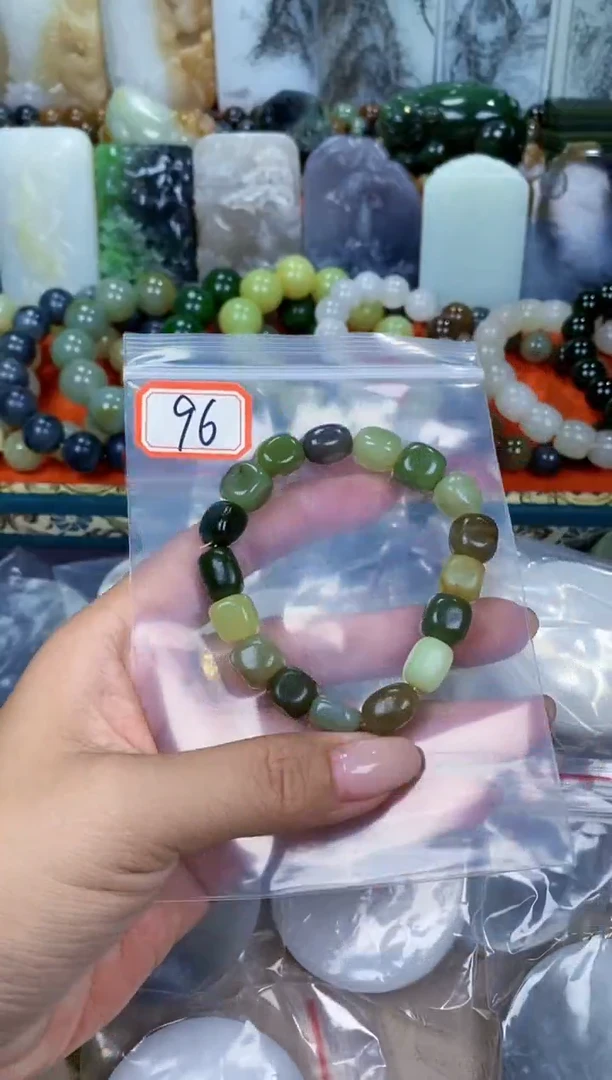 和田玉未镶嵌颈饰和田玉