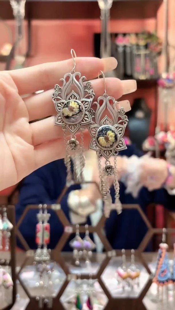 织绣云织谣民族风精美饰品 322