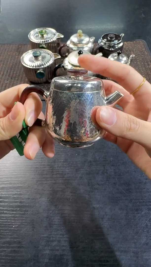 【闪购商品】呆坐 一人饮巨轮-------