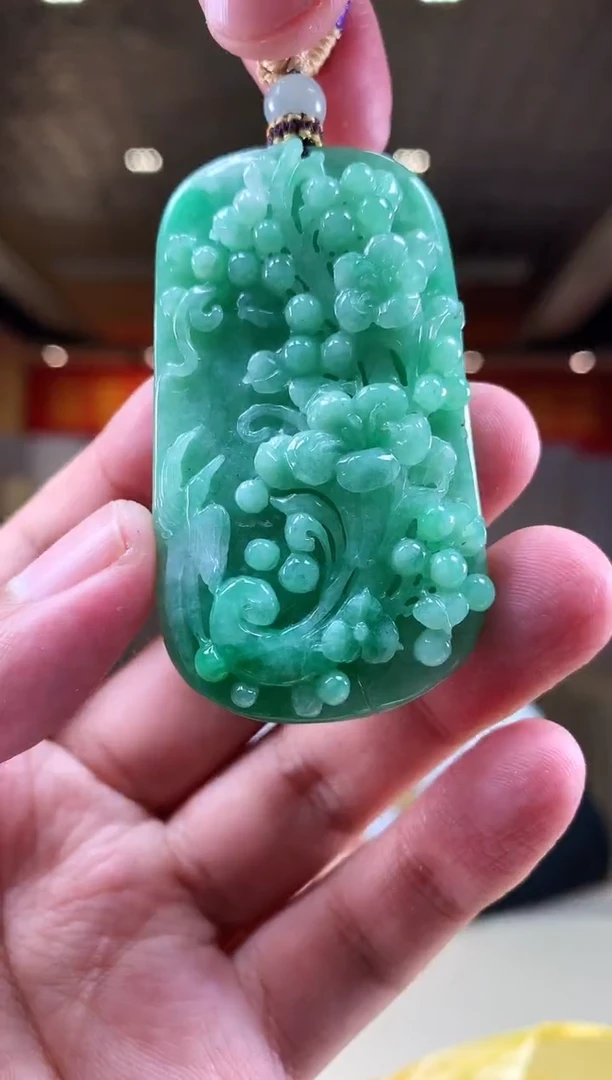 【闪购商品】翡翠颈饰未镶嵌        *828