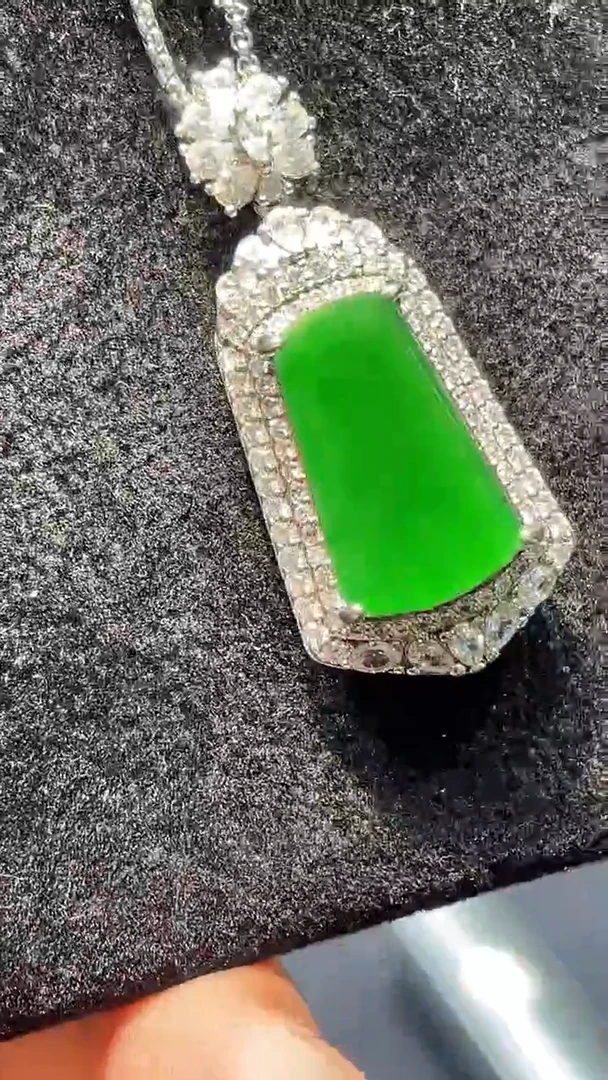 吊坠(不含链)未镶嵌翡翠000