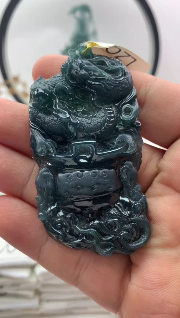 翡翠未镶嵌颈饰咨询客服链接