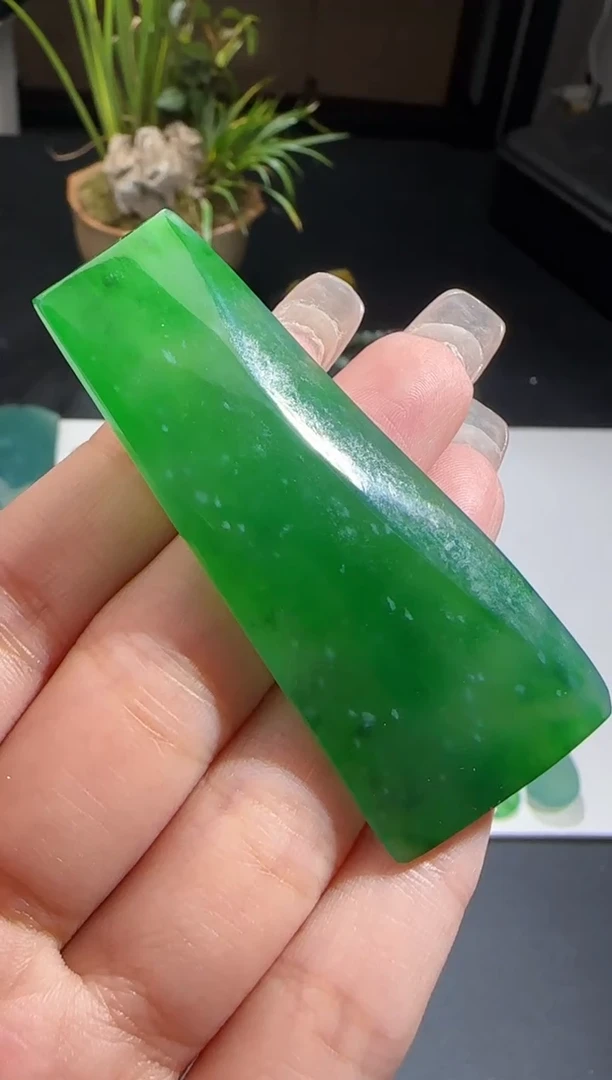 定制翡翠未镶嵌缅甸A货翡翠