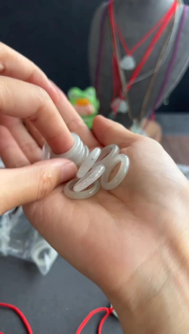 翡翠未镶嵌颈饰304买断多样性发一·