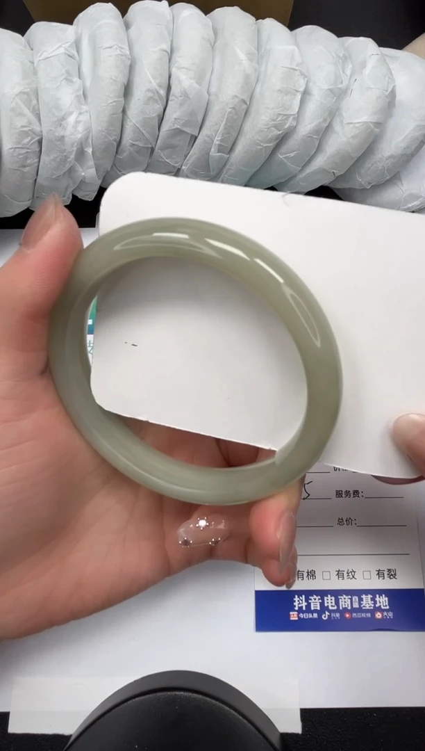 【闪购商品】石英质玉手镯未镶嵌329-65