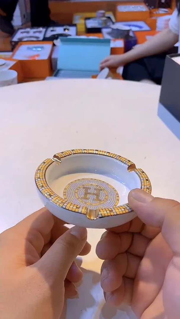 鸿辉家品牌瓷器,京东包邮!