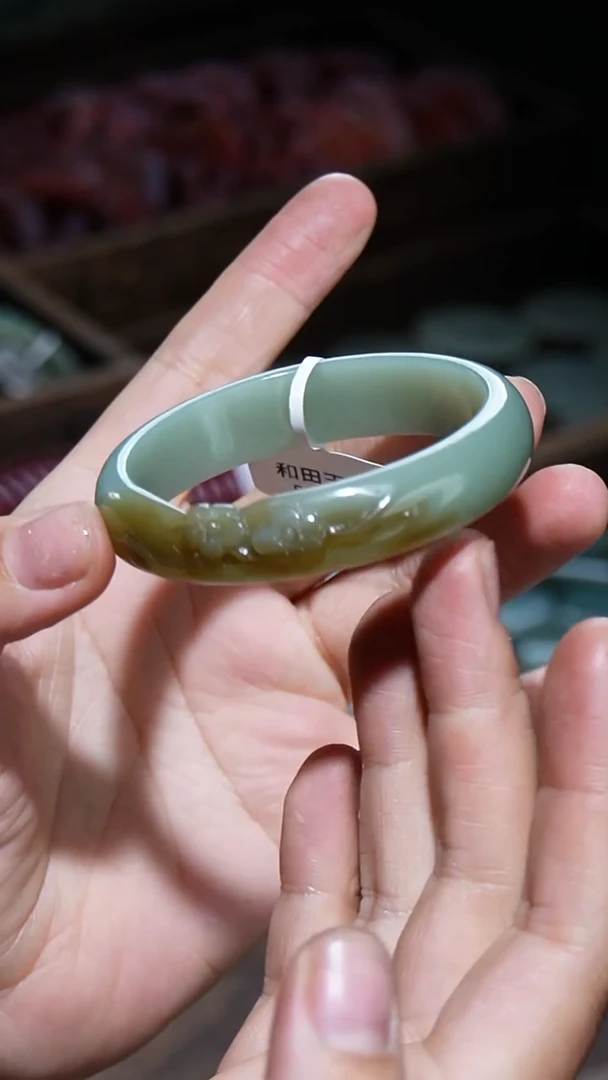 【闪购商品】和田玉镯子未镶嵌0001