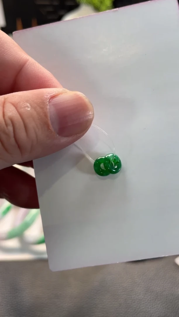 颈饰未镶嵌翡翠小**了102号