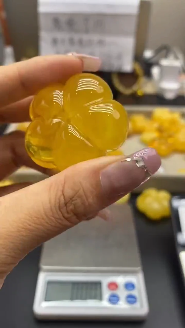 琥珀未镶嵌珠宝奇石741