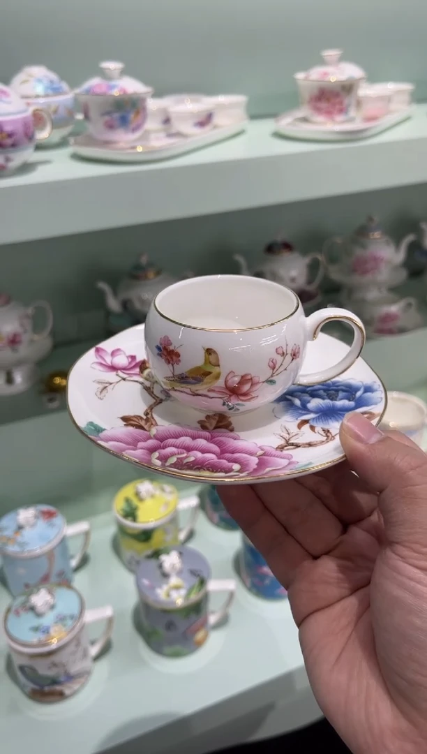 45%以上骨粉骨瓷圆球杯碟