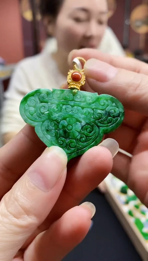 颈饰未镶嵌翡翠翡翠吊坠-23