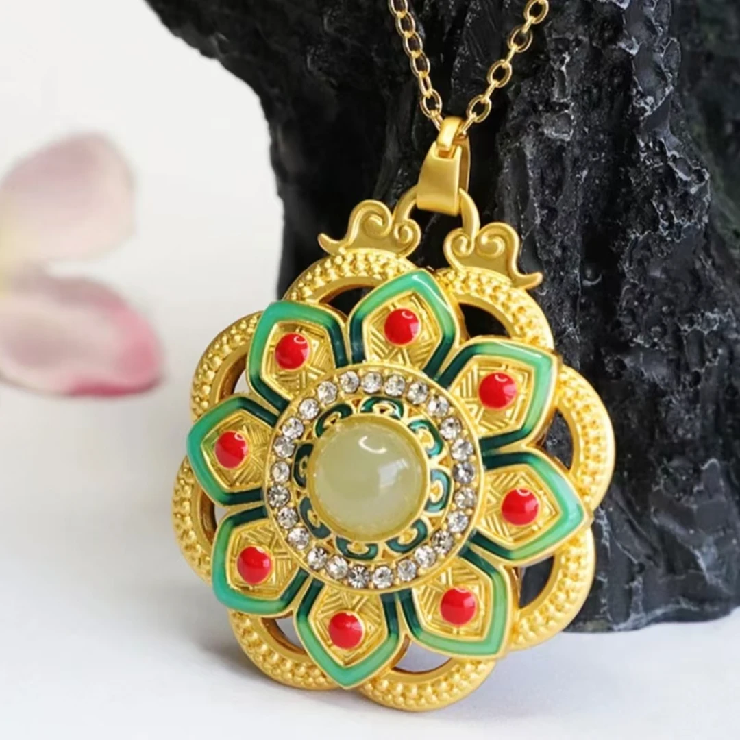 【甄选】新疆天然玉石 和田玉 八宝福莲吊坠古法金色