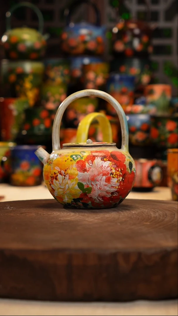 油画   釉下彩  壶