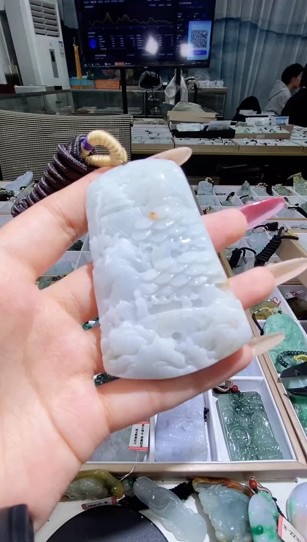 【闪购商品】翡翠颈饰未镶嵌天然缅甸翡翠A货未镶嵌