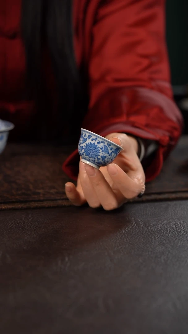 【闪购商品】杯聚澜堂点工缠枝莲一口杯无内绘