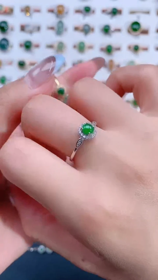 翡翠戒指银S925镶嵌天然翡翠
