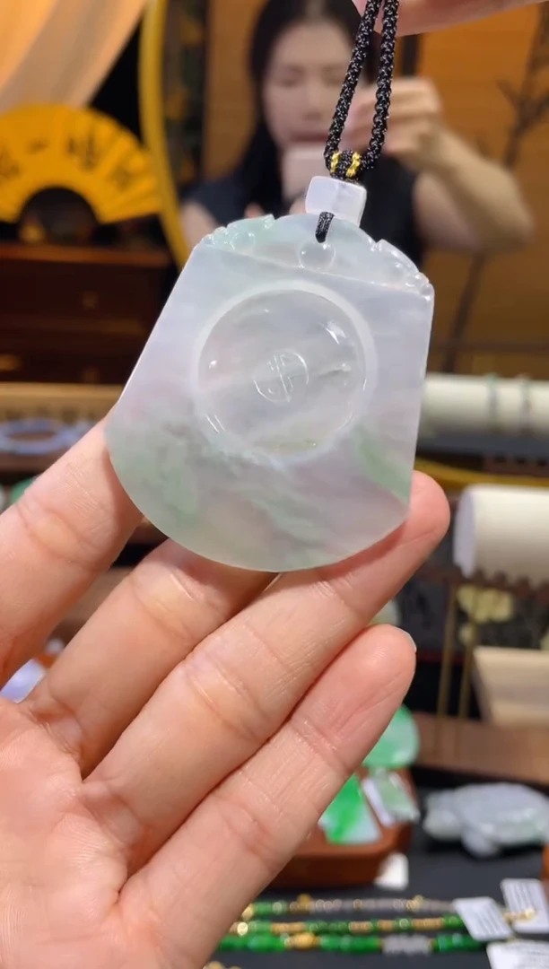 颈饰未镶嵌翡翠无事牌