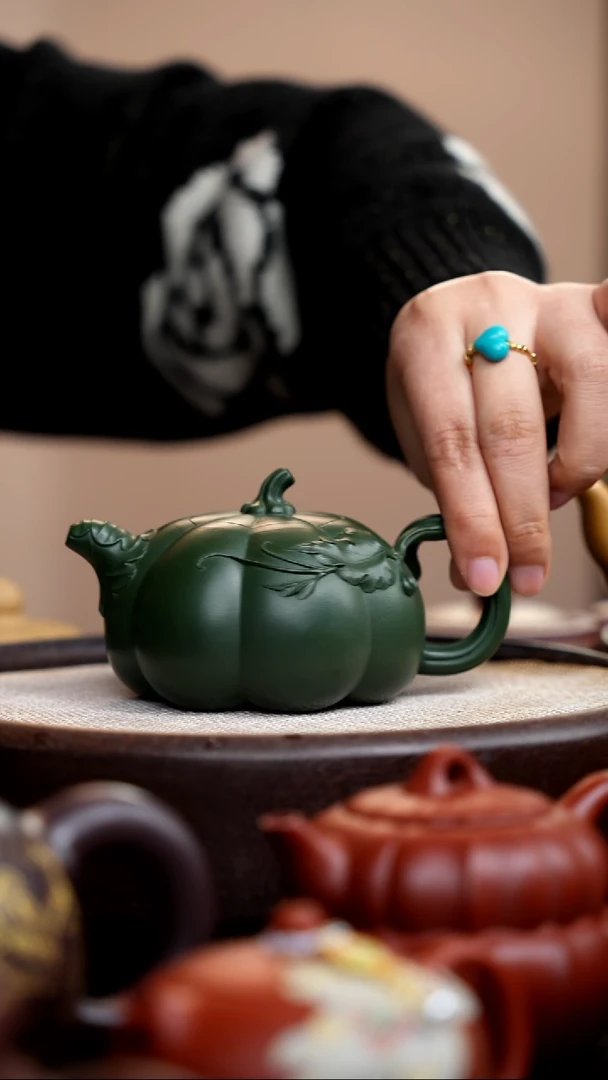 茶壶紫砂民国绿南瓜壶