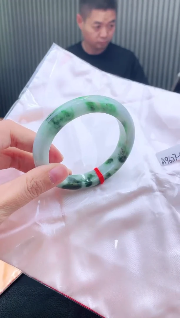 未镶嵌手镯翡翠58